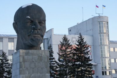 Lenin*