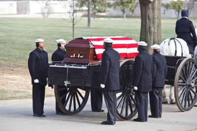 Wes Magee is laid to rest at Arlington National Cemetery