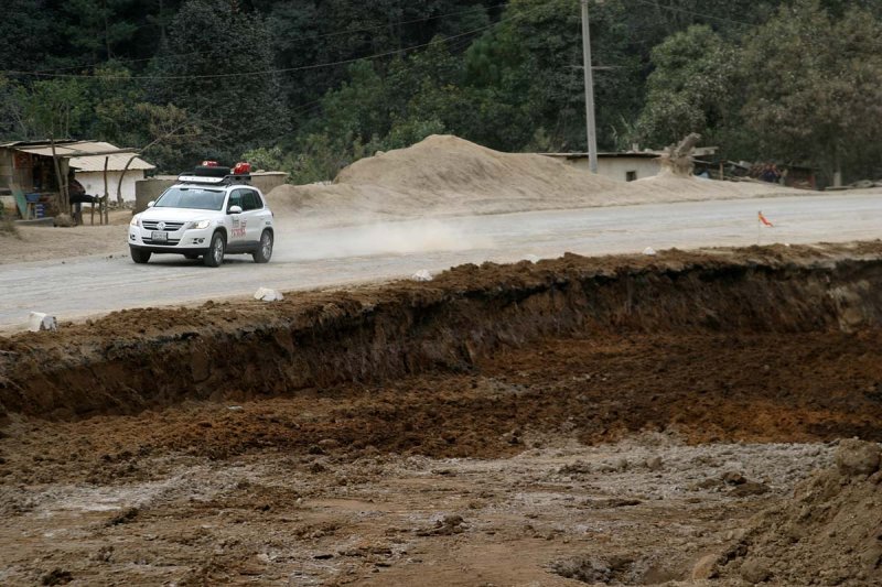 Las carreteras se encuentran rotas a lo largo de todo el pas de Guatemala