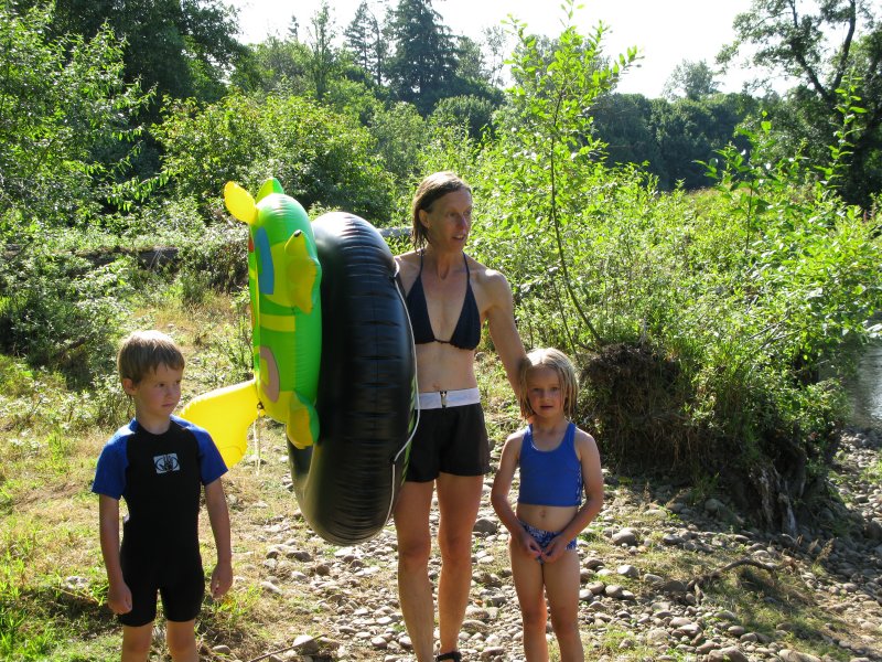 Eli, Linda and Lena