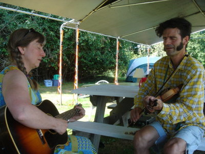 Sheila and Skip share a tune