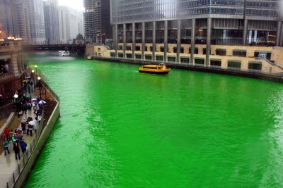 St.Patrick's Day in Chicago, Coloring of the Chicago River