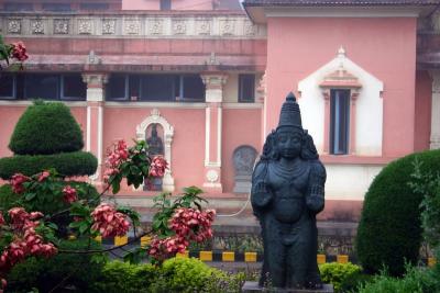 Statue in the lawns, Tirumala