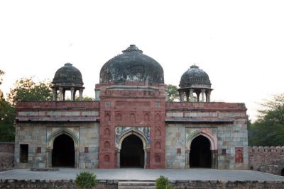 Bathed in sunlight, Humayun's tomb complex, Delhi