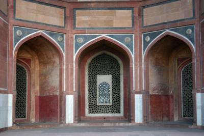 The arched entrances, Humayun's tomb, Delhi