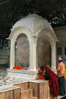 Praying, Golden temple, Amritsar, Punjab