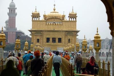 Entering the Sanctum Sanctorum, Golden temple, Amritsar, Punjab