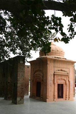 The mosque within, Jallianwala Bagh Memorial, Punjab