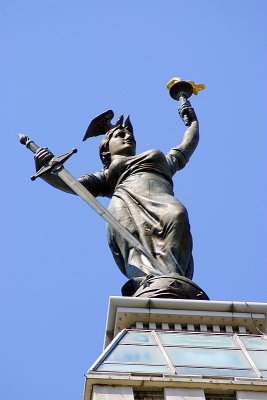 38-foot high statue representing “Victory atop the monument,Indianapolis