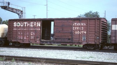 Southern 50' waffle side boxcars