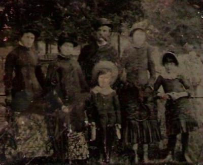 1886-The Clarks in the park