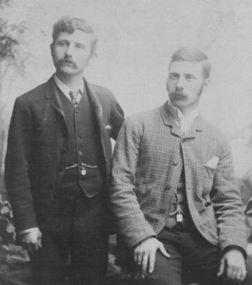 1895-Frank and Will