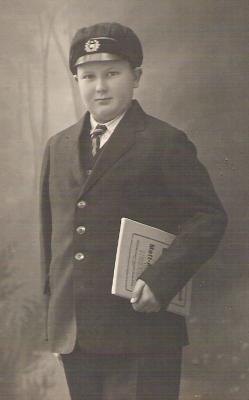 1923-Hans as schoolboy