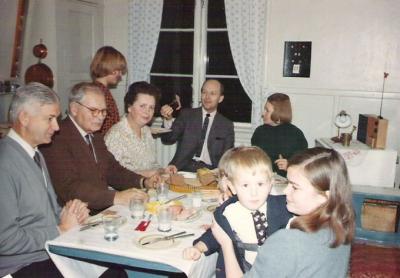 1966-Arvid with children and grandchildren