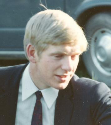 1967-David in his 20s.jpg