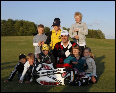 Ryder Cup player Joakim Haeggman with children at Rockatorp - Vxj