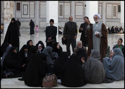 Iranian pilgrims in Ummayad Mosque