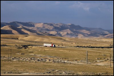 The desert road to Palmyra