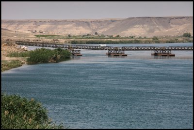 Pontone bridge over Euphrates