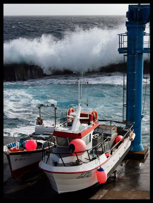 Heavy weather in Santa Cruz harbour