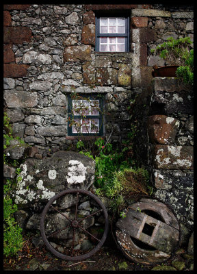 Deserted village - Aldeia da Cuada