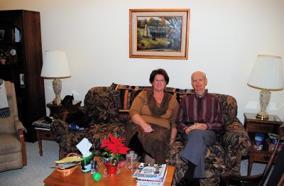 Elaine & Romer in the living room