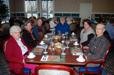 Mom, Karen & Tom having lunch with us