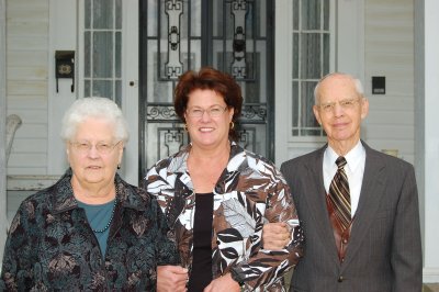 Fran, Elaine & Romer
