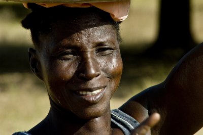 She demanded to be paid to be photographed. I gave her 200 francs