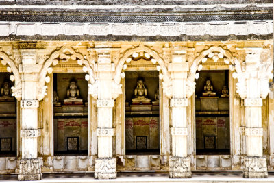 Jain temples often have a courtyard lined with idols.