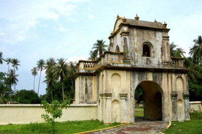 Istana Kantor Main Gate