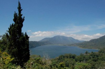 Danau Buyan