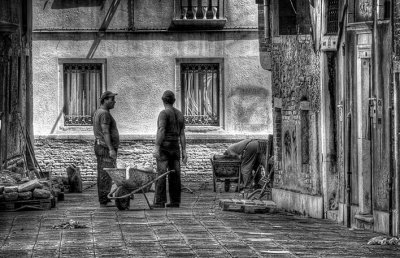 Venice-Men-Working.jpg