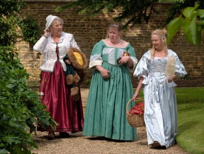 CA 20-06-09 Back in Time - In Costume(0005).jpg