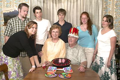 Dons 80th Cake-Family s.jpg