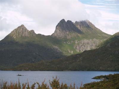 Cradle Mt from the carpark at Dove Lake