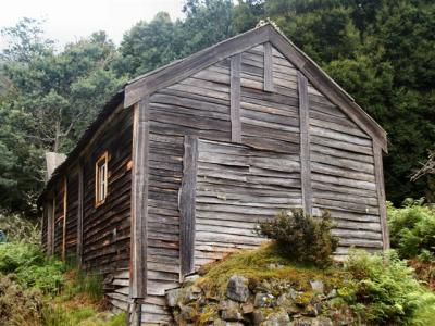 Du Cane Hut - Emergency shelter