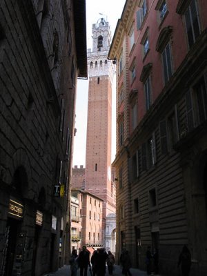 Sienne - Torre del Mangia_4942r.jpg