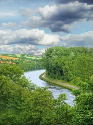 The River Yonne