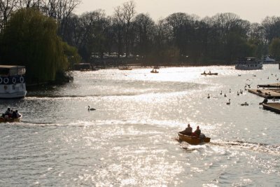 Glittering thames