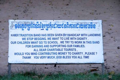 Musicians sign
