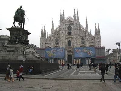 Piazza del Duomo and the Duomo .. A1642