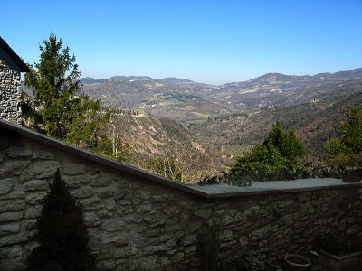 An Umbrian view from just slightly below the Rocca .. A4224