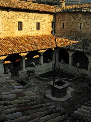 Santuario di San Damiano, cloister .. A4057