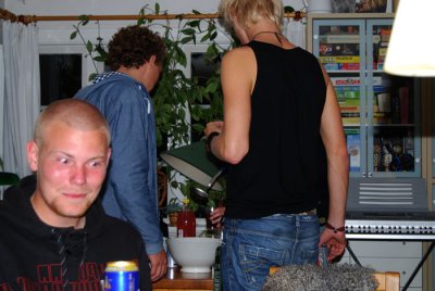 Aron överväger bara en till
