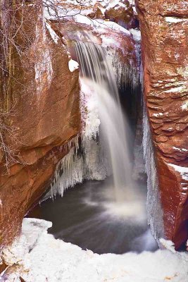 Secret Canyon Waterfall 4974.jpg