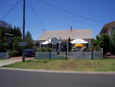 The tea pot cottage cafe, werribee south beach.