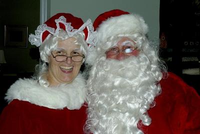 12/18/05 - The Claus's