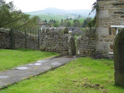 view from askrigg churchyard