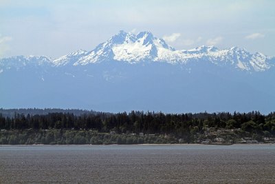 IMG_6011 Olympic Mtns from Seattle.jpg